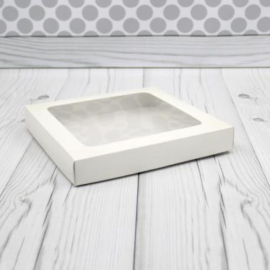 Коробка для пряников 20*20*3 см с окном белая УПП-12-со